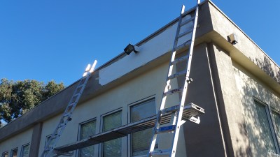 sign painting pattern on the wall